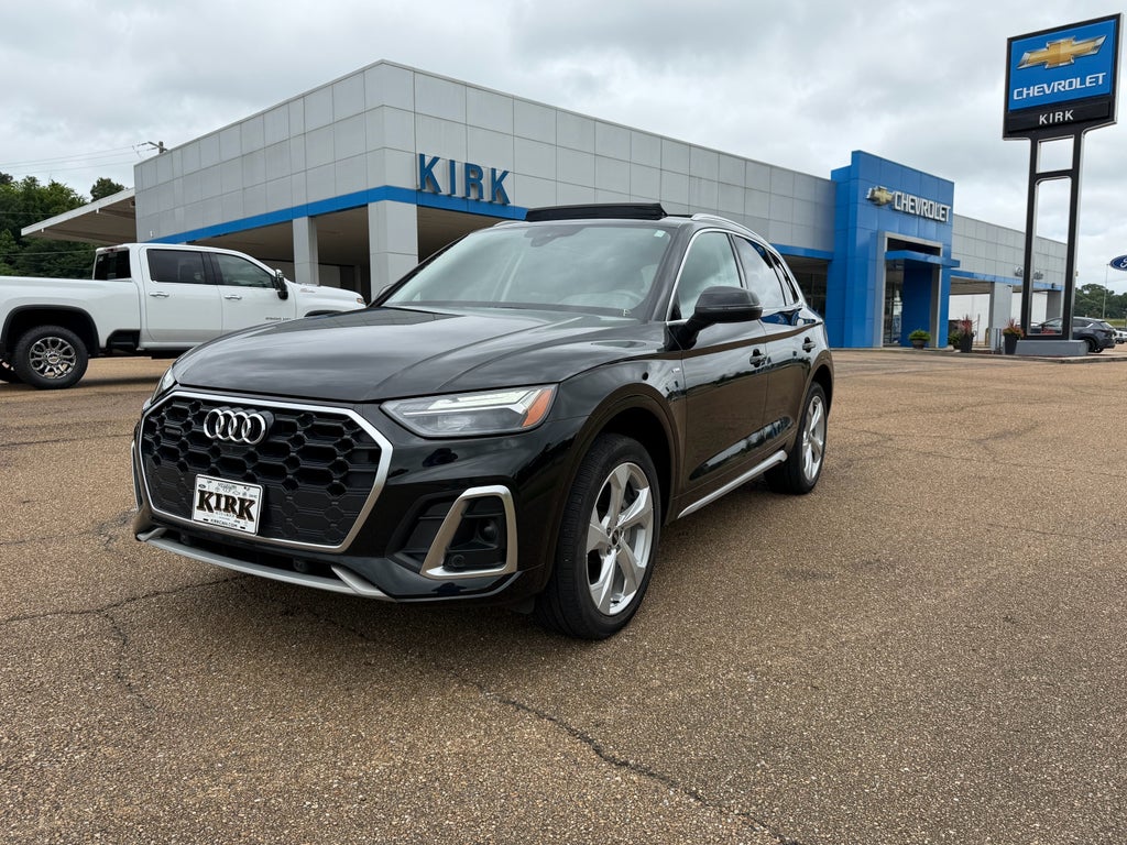 2024 Audi Q5 45 Premium Plus's photo