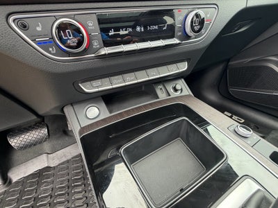 2024 Audi Q5 S line Premium Plus