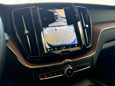 2024 Volvo XC60 Plus Dark Theme