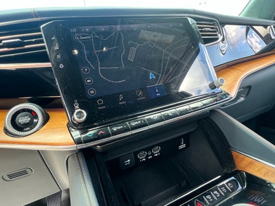 2022 Jeep Grand Wagoneer Series III