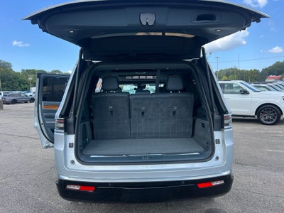 2022 Jeep Grand Wagoneer Series III