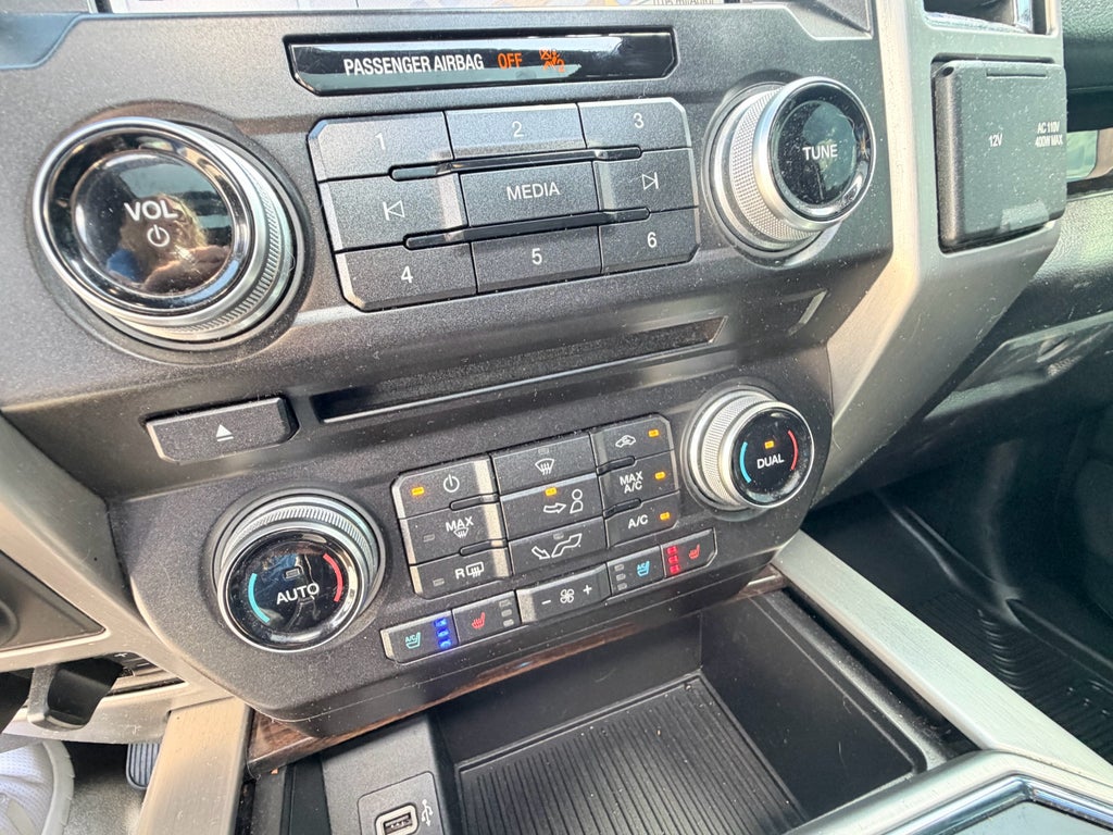 2017 Ford F-150 Platinum