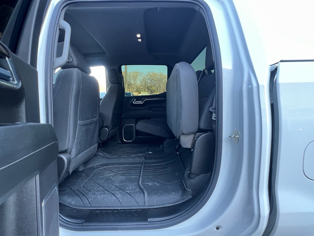 2023 Chevrolet Silverado LT