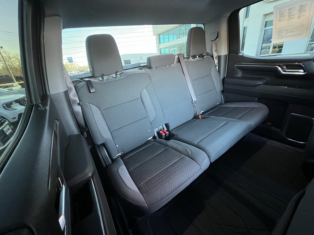 2023 Chevrolet Silverado LT