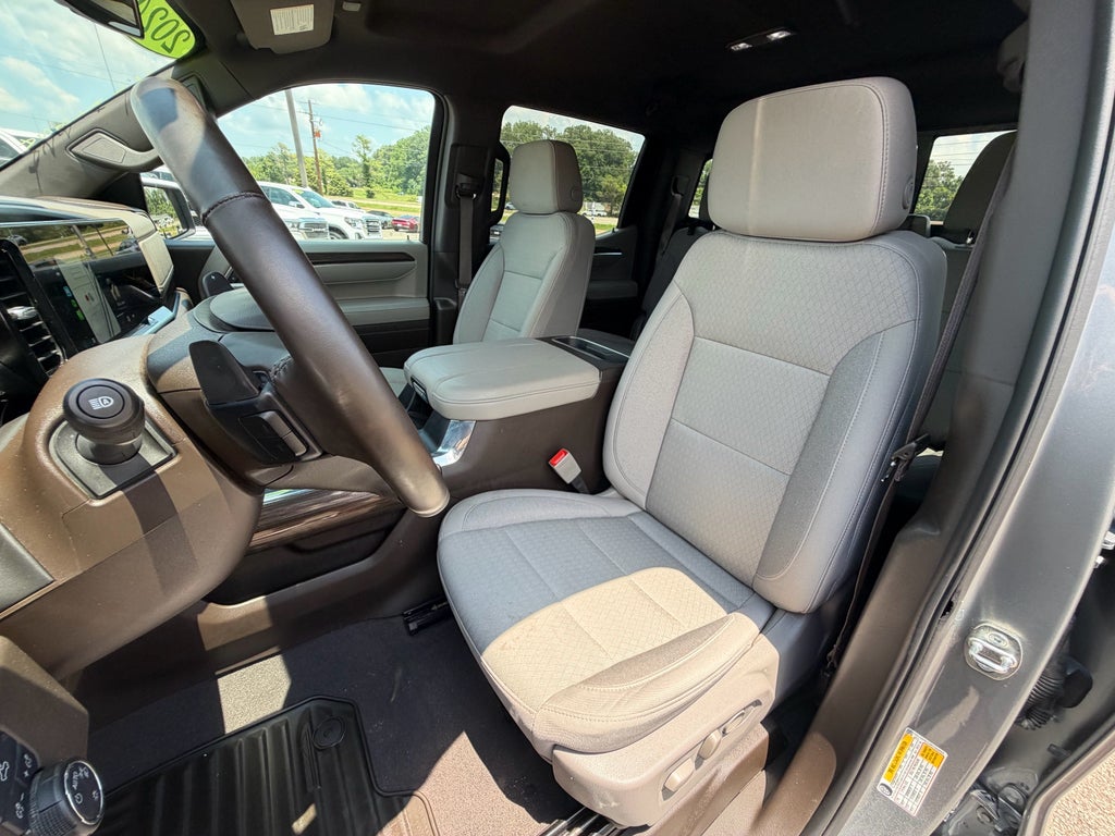 2024 Chevrolet Silverado LT