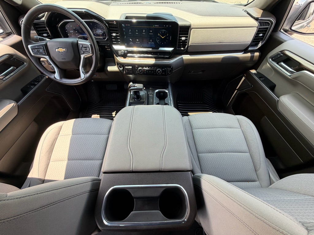 2024 Chevrolet Silverado LT