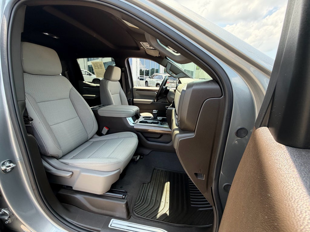 2024 Chevrolet Silverado LT