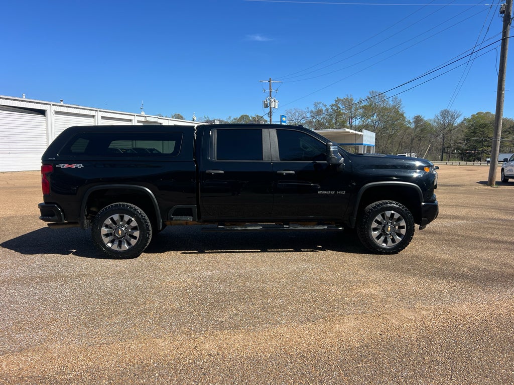 2024 Chevrolet Silverado Custom
