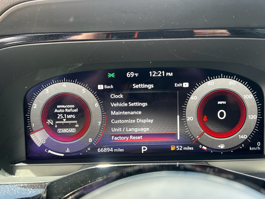 2023 Nissan Pathfinder Platinum