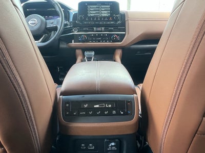 2023 Nissan Pathfinder Platinum
