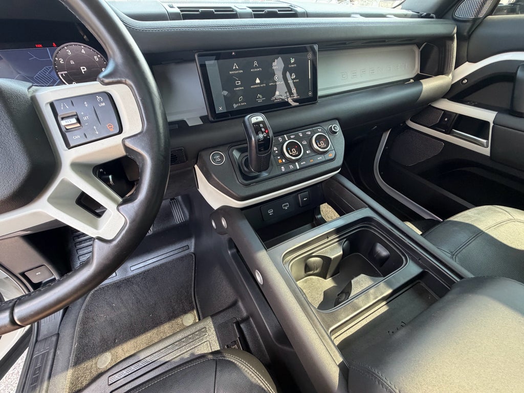 2024 Land Rover Defender 110 S
