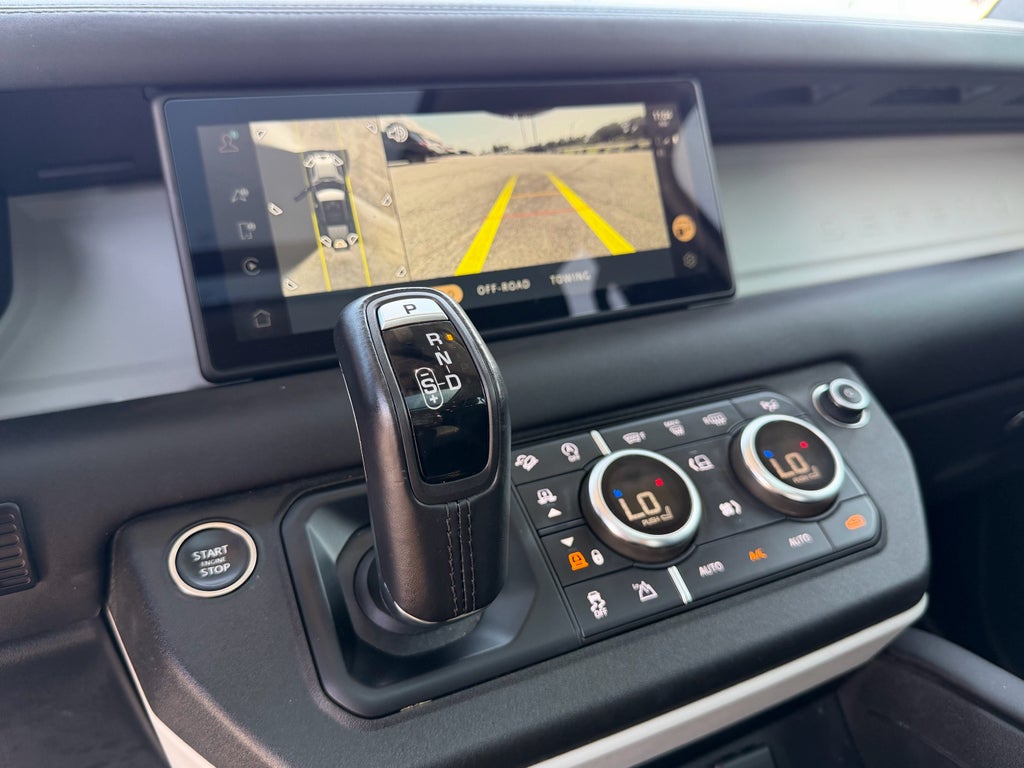 2024 Land Rover Defender 110 S