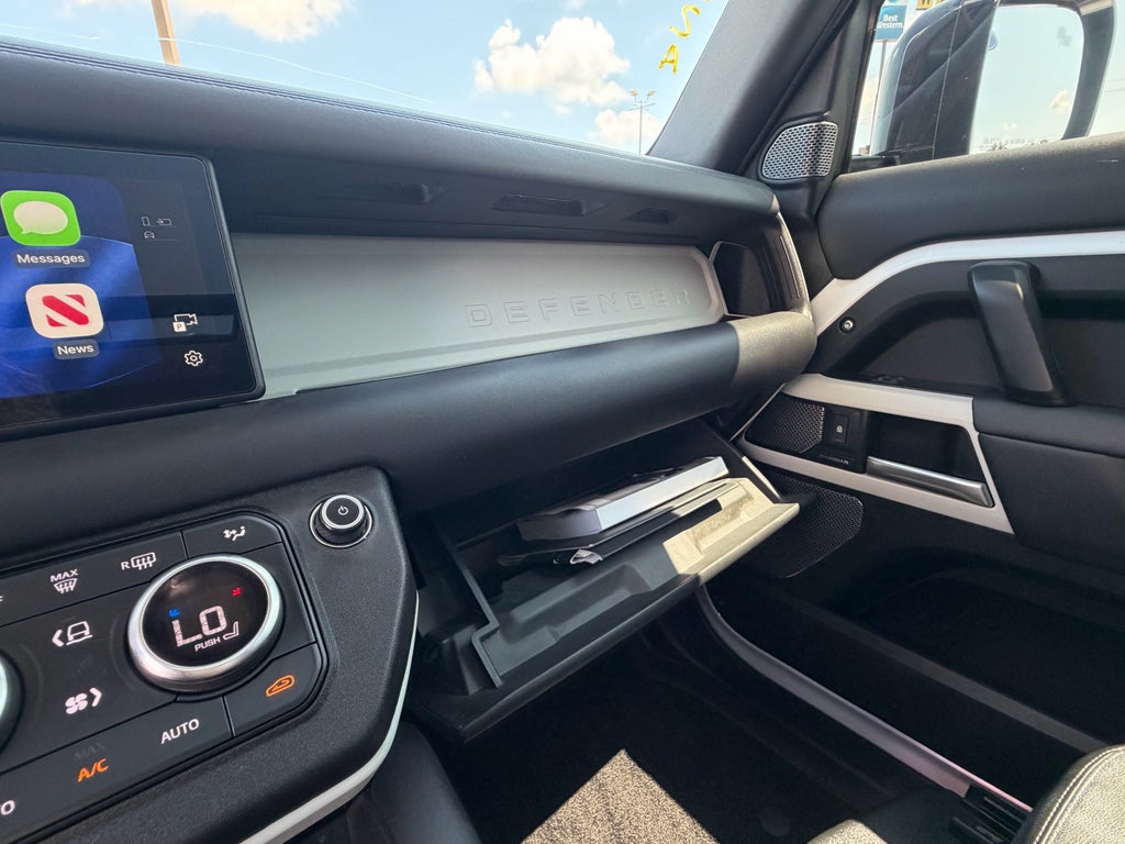 2024 Land Rover Defender 110 S