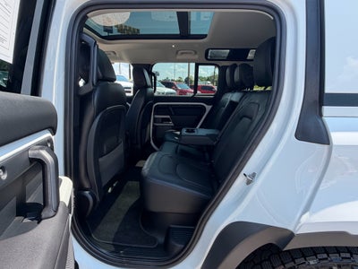 2024 Land Rover Defender 110 S
