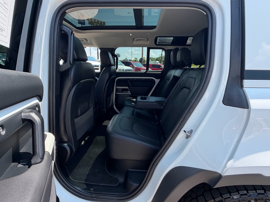 2024 Land Rover Defender 110 S