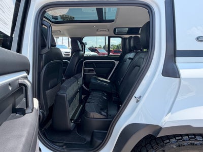 2024 Land Rover Defender 110 S